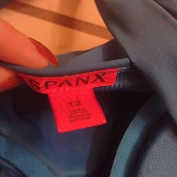 NWT Spanx Shaping Swimsuit One-piece Bayside Blue Halter 12 - Picture 9 of 16